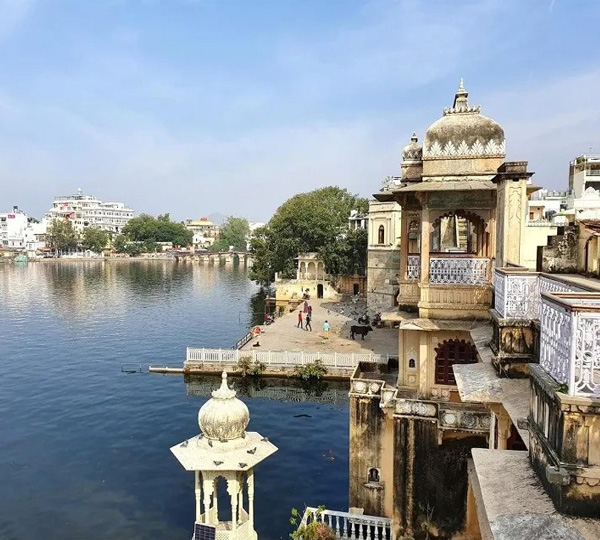 Bagore-Ki-Haveli-Udaipur-Rajasthan